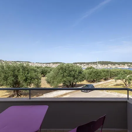 Boutique Saline - Blue