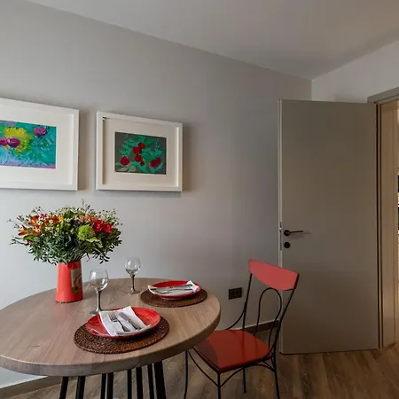 Boutique Saline - Blue *